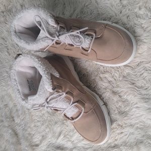 Sorel 8.5 Sherpa boots